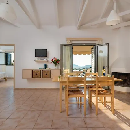Sleeps 4 Pool Air Con Wifi Villa *