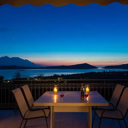Sleeps 4 Pool Air Con Wifi Villa *