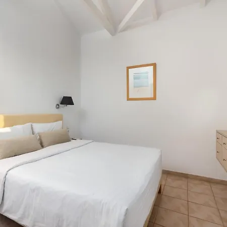 Sleeps 4 Pool Air Con Wifi Villa Gialova